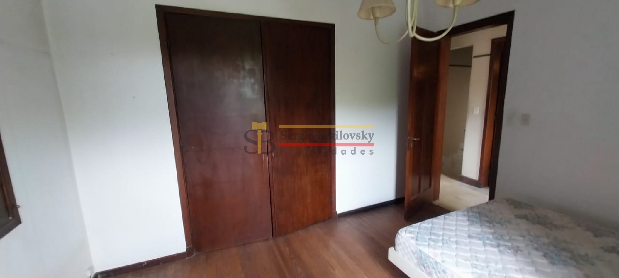 ¡Iconica casa en venta en General Madariaga! - La emblematica residencia del reconocido  Melon Gil 