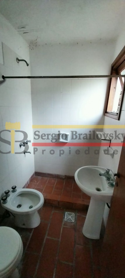 ¡Iconica casa en venta en General Madariaga! - La emblematica residencia del reconocido  Melon Gil 