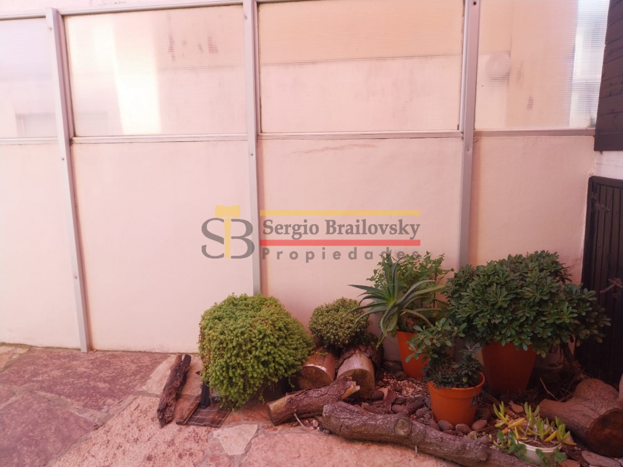 SE VENDE DEPARTAMENTO 2 AMBIENTES FRENTE AL MAR CON GAS NATURAL EN GESELL