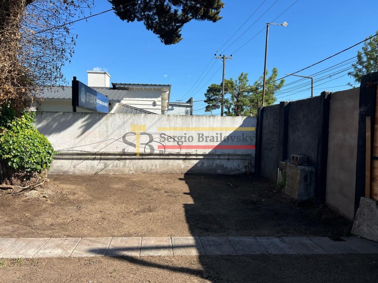 IMPERDIBLE!!! VENTA LOCAL COMERCIAL MAS DEPARTAMENTO 3 AMBIENTES CENTRO GESELL