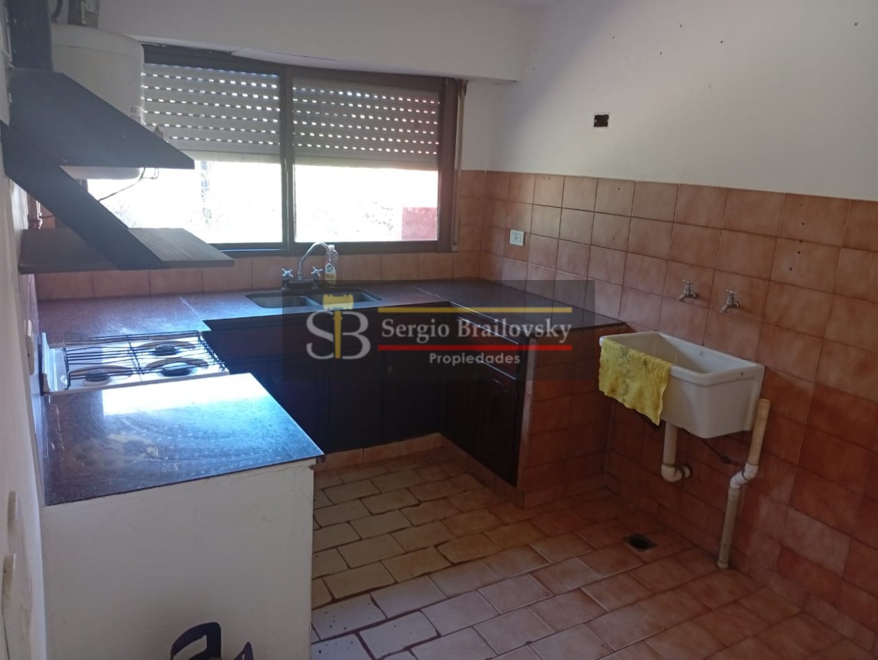 ALQUILER ANUAL EN VILLA GESELL CASA 4 AMBIENTES