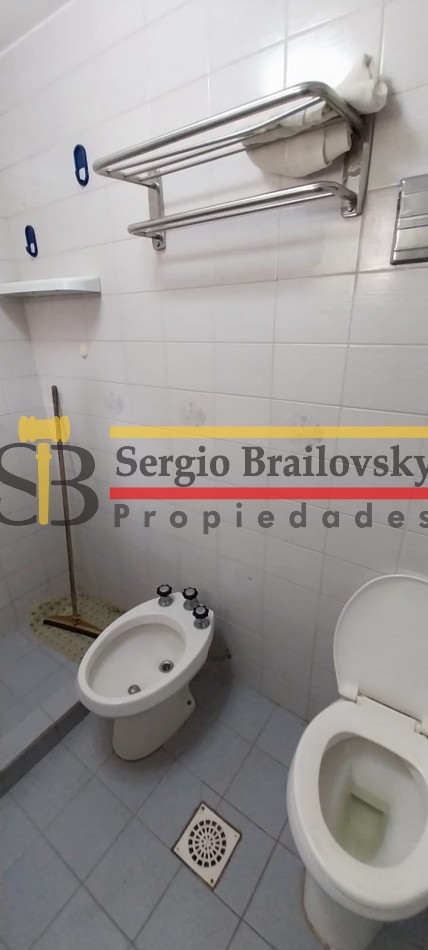  El Barba - Venta en Block en 104 y Av. 7 Casa + 2 Duplex Oportunidad de Inversion con Excelente Rentabilidad