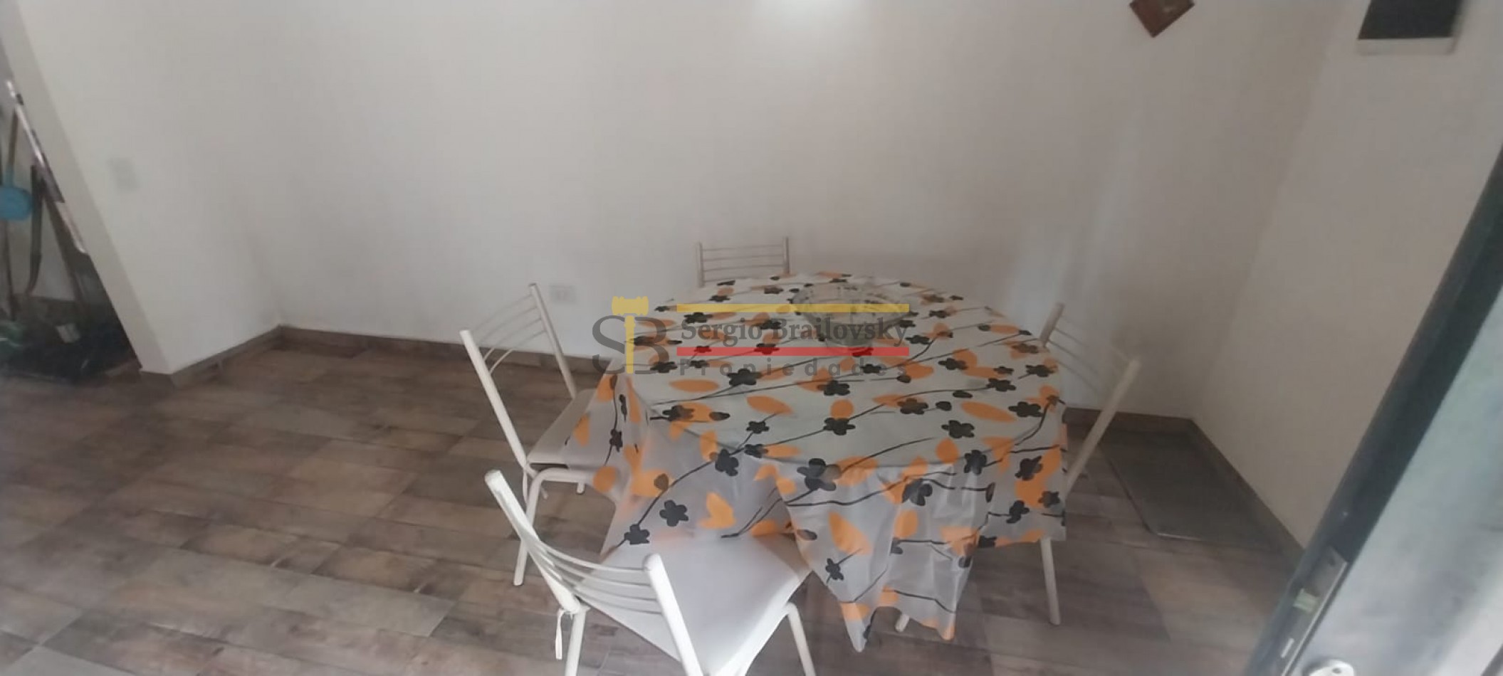 Alquiler Temporal en Mar Azul - Casa de 3 Ambientes con Amplio Parque