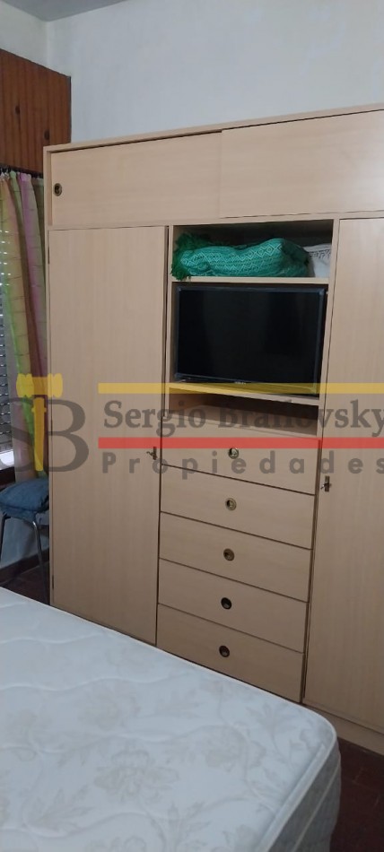 Oportunidad comercial y residencial en Av. 3 - Local, departamento y cochera