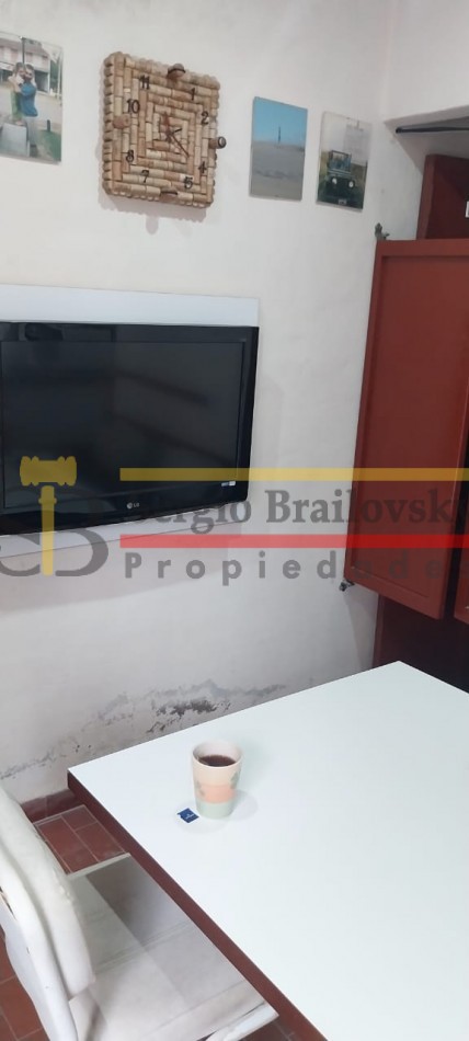 Oportunidad comercial y residencial en Av. 3 - Local, departamento y cochera