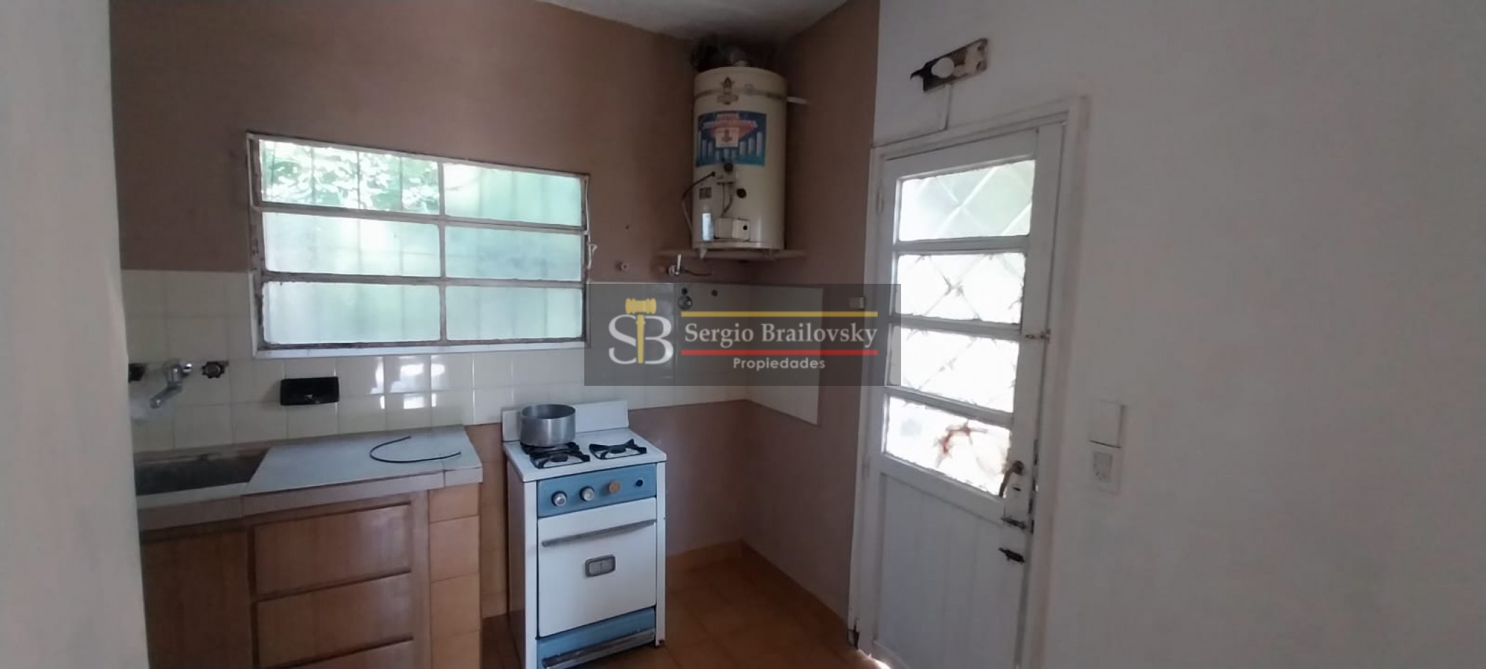 Casa en venta 5 ambientes con gas natural - Gral. Juan Madariaga