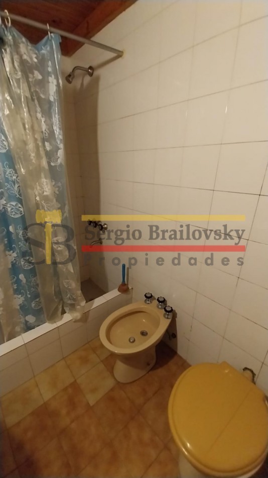 ALQUILER TEMPORAL- CASA DE 3 AMBIENTES EN VILLA GESELL- PARA 7 PERSONAS