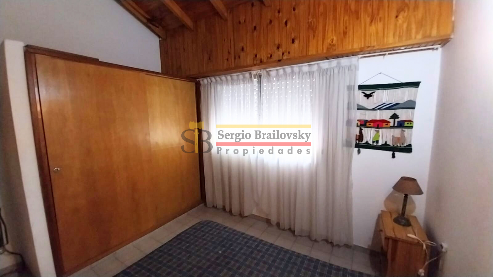 ALQUILER TEMPORAL- CASA DE 3 AMBIENTES EN VILLA GESELL- PARA 7 PERSONAS