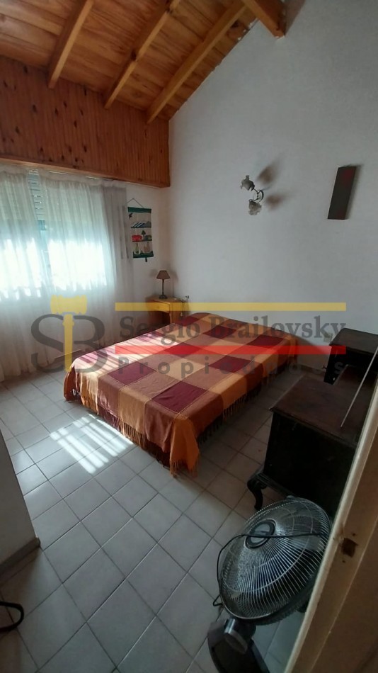 ALQUILER TEMPORAL- CASA DE 3 AMBIENTES EN VILLA GESELL- PARA 7 PERSONAS