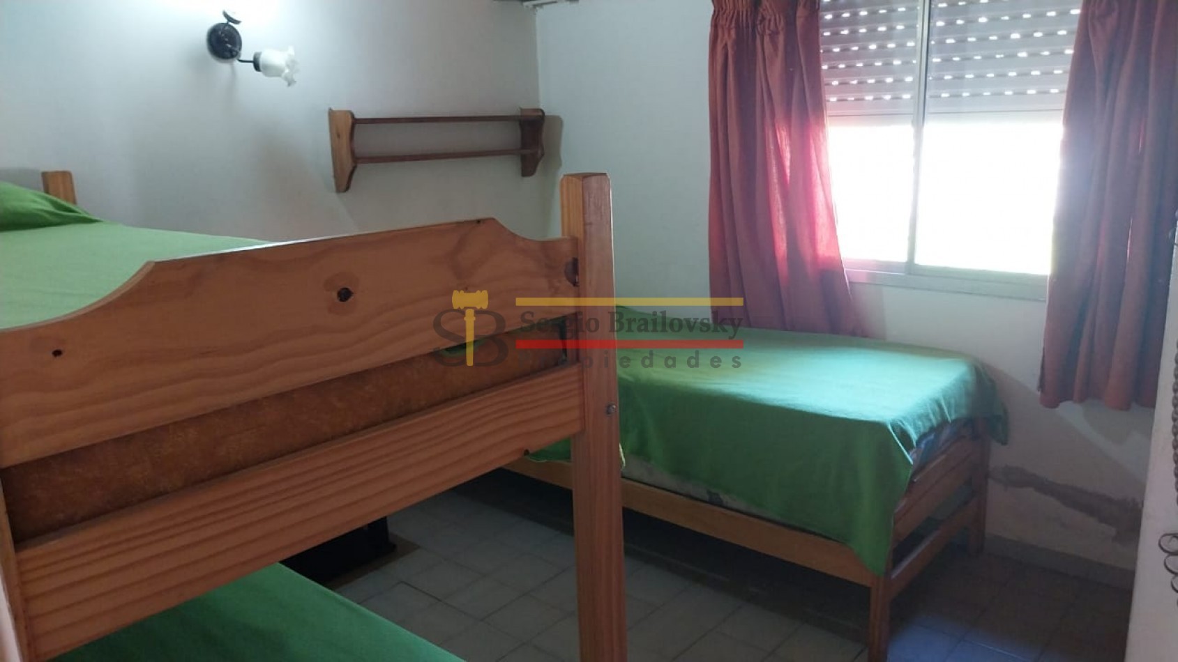 ALQUILER TEMPORAL- CASA DE 3 AMBIENTES EN VILLA GESELL- PARA 7 PERSONAS