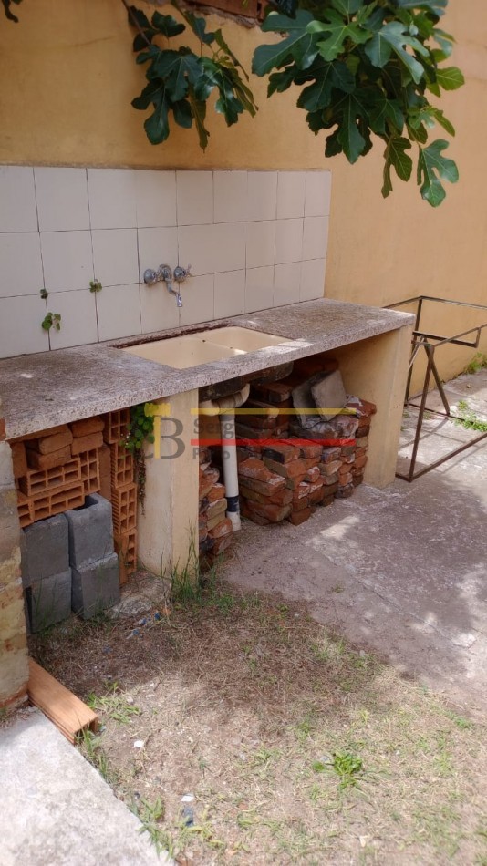 ALQUILER TEMPORAL EN VILLA GESELL DPTO  TIPO CASA PLANTA ALTA PARA 4 PERSONAS