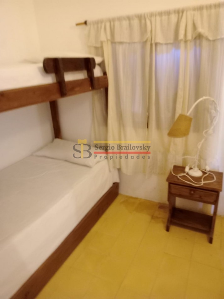 ALQUILER TEMPORAL DEPARTAMENTO TIPO CASA P.BAJA PARA 5 PERSONAS EN VILLA GESELL