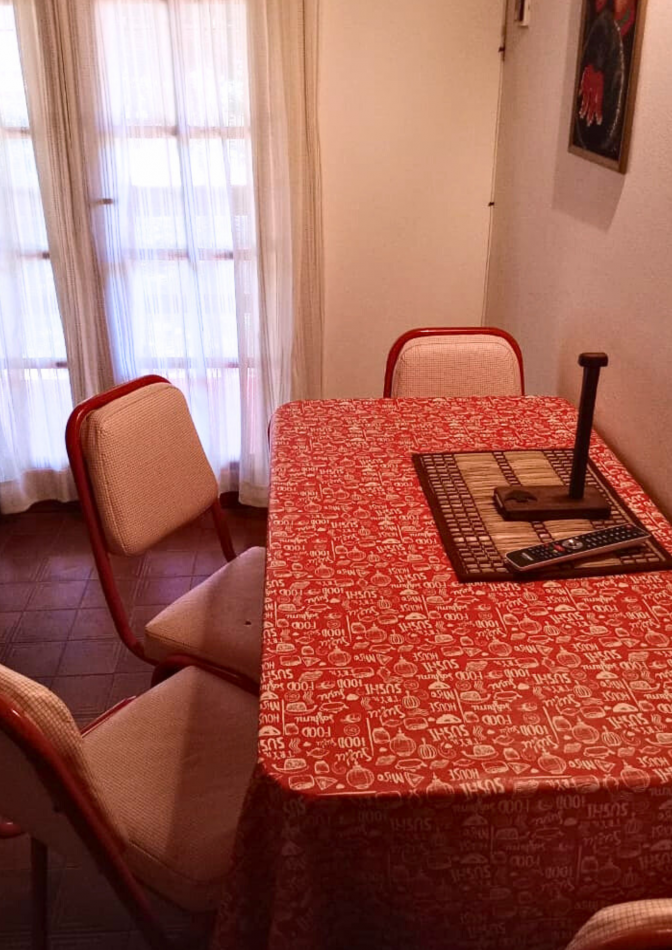 ALQUILER TEMPORAL EN VILLA GESELL DPTO  TIPO CASA PLANTA ALTA PARA 4 PERSONAS