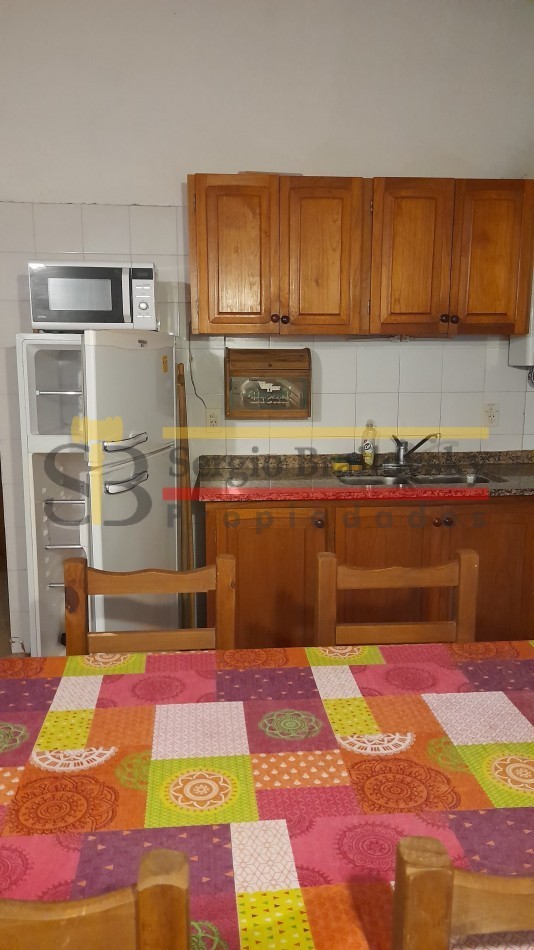 ALQUILER TEMPORAL- CASA DE 3 AMBIENTES EN VILLA GESELL- PARA 7 PERSONAS