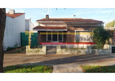 HERMOSA CASA 3 AMBIENTES A LA VENTA EN MADARIAGA
