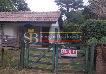 ALQUILER ANUAL- CASA DE 3 AMBIENTES ZONA SUR DE VILLA GESELL